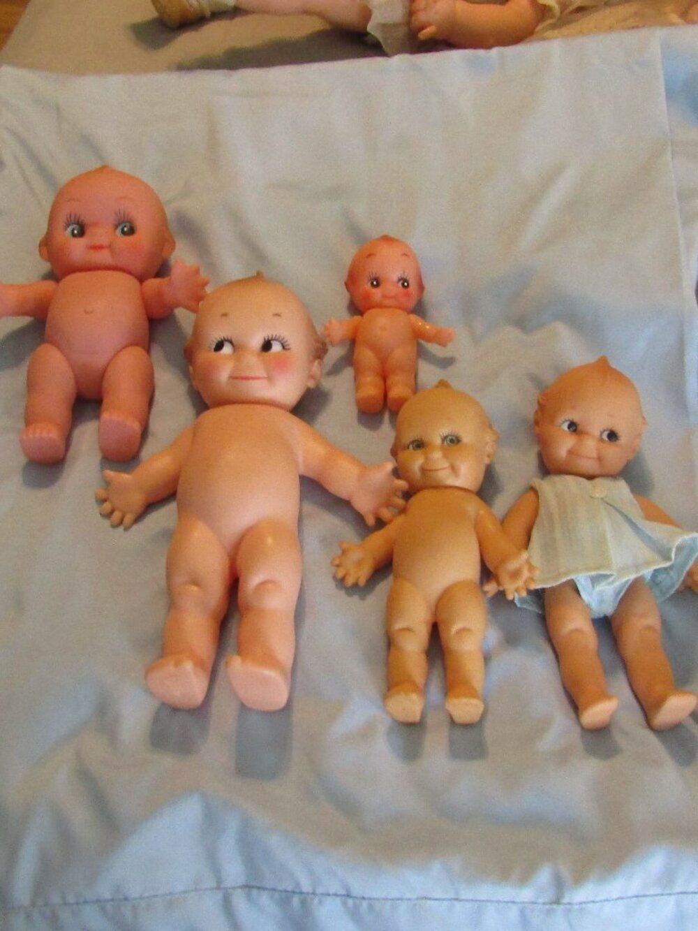 Lot of 6 Vintage KEWPIE DOLLS Family Siblings Rubber & Plastic by Cameo Taiwan+